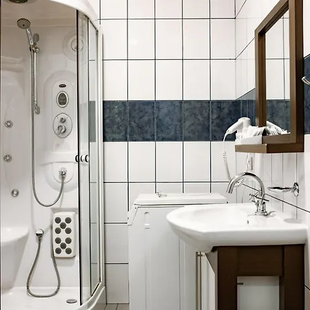 Zimasnow & Club Semesteranläggning (resort)