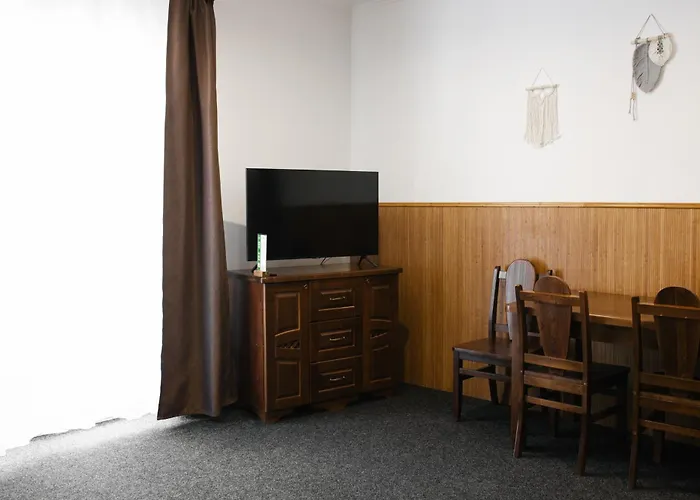 吉马斯诺滑雪温泉公寓酒店 度假村 布克维